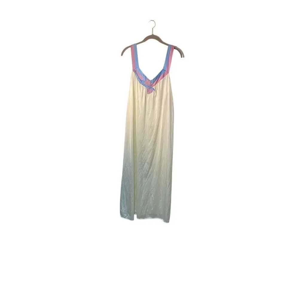 VTG Vanity Fair womans purple and blue seashell nightgown LP